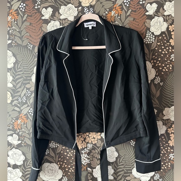 NWOT About Us Anabella Top size small - Picture 4 of 5